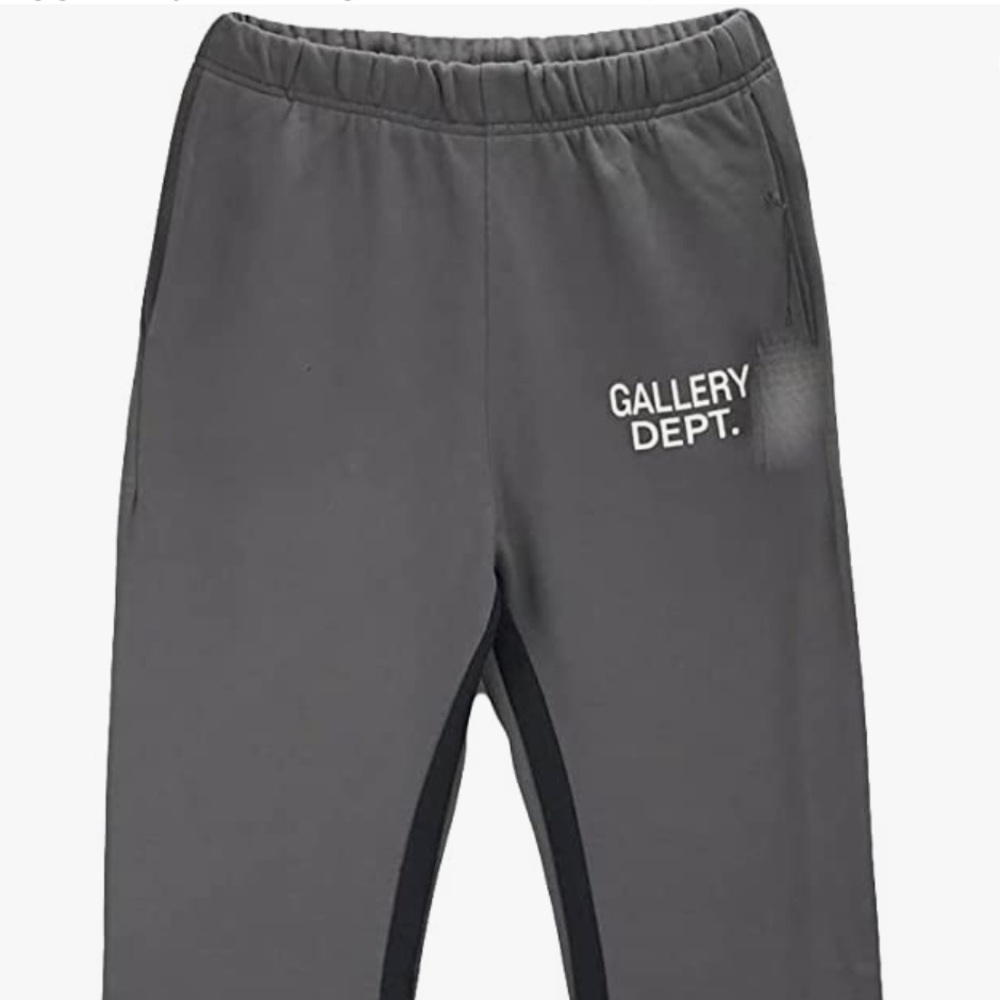 Gallery sweats